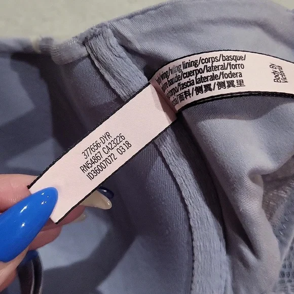 Victoria's Secret Bra - Picture 10 of 13